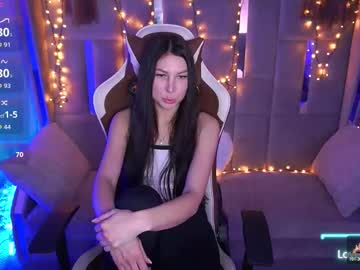 Elisevelour Chaturbate stream image from February 19, 2026