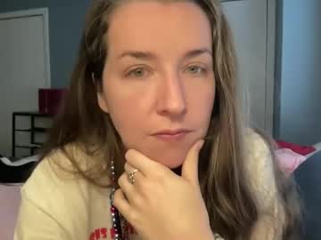 Lothlori Chaturbate stream image from February 19, 2026
