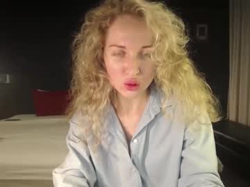Sashasweetsasha Chaturbate stream image from February 19, 2026