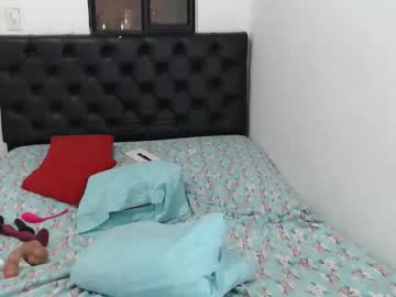 Sweet_Petite15 Chaturbate stream image from February 19, 2026