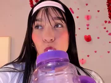Maia_W10 Chaturbate stream image from February 19, 2026