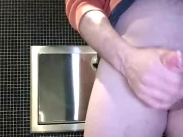 Hairybignuts89 Chaturbate stream image from February 19, 2026