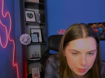 Amalialowell Chaturbate stream image from February 19, 2026