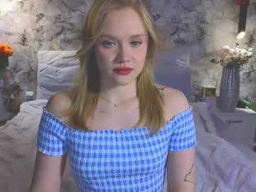 Aurora_Golden Chaturbate stream image from February 19, 2026