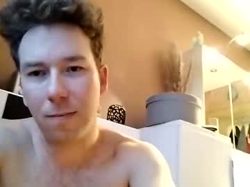 Excuteboy Chaturbate stream image from February 19, 2026