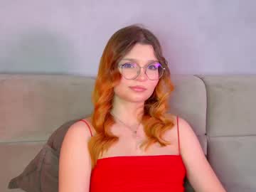 Bellamarebelle Chaturbate stream image from February 19, 2026