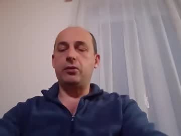 Epu17 Chaturbate stream image from February 19, 2026