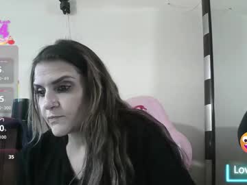 Everleighlux Chaturbate stream image from February 19, 2026