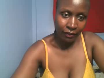 Rozie34 Chaturbate stream image from February 19, 2026