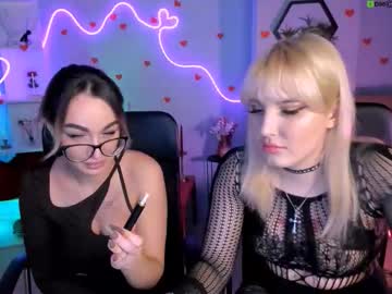 Kira_Kisses_ Chaturbate stream image from February 19, 2026