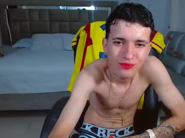 Eroboyxox Chaturbate stream image from February 19, 2026