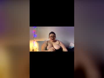 Mitchellebunny7 Chaturbate stream image from February 19, 2026