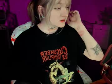 Raiingurl Chaturbate stream image from February 19, 2026