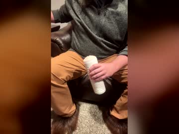 Johnnyg2518024 Chaturbate stream image from February 20, 2026
