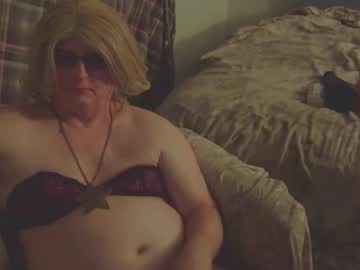 Trinasvede Chaturbate stream image from February 20, 2026