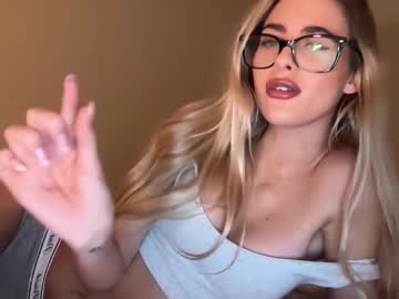 Cassie_Blake Chaturbate stream image from February 20, 2026
