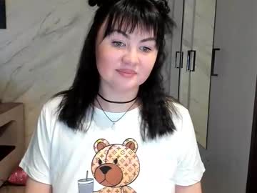 Velvetmila Chaturbate stream image from February 20, 2026