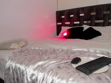 Naughtycurvybbx Chaturbate stream image from February 20, 2026