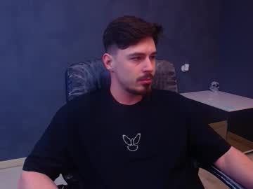 Enzorace Chaturbate stream image from February 20, 2026