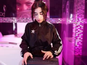 Small_Hot19 Chaturbate stream image from February 20, 2026