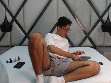 Austinreeds Chaturbate stream image from February 20, 2026