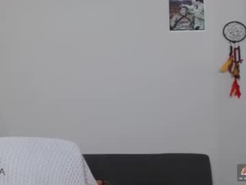 Amilustxx Chaturbate stream image from February 20, 2026