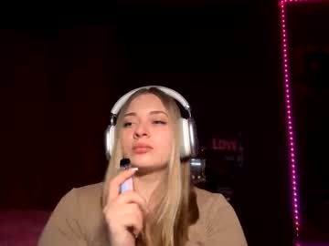 Cloramainwaring Chaturbate stream image from February 20, 2026