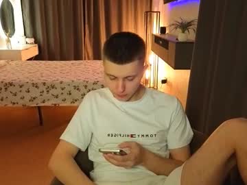 Keviinx444 Chaturbate stream image from February 20, 2026