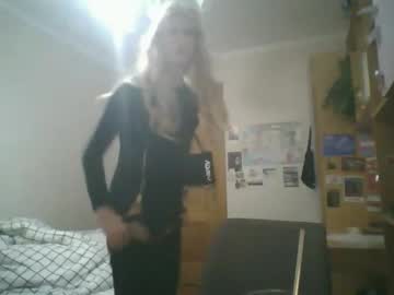 Ezrafindom Chaturbate stream image from February 20, 2026