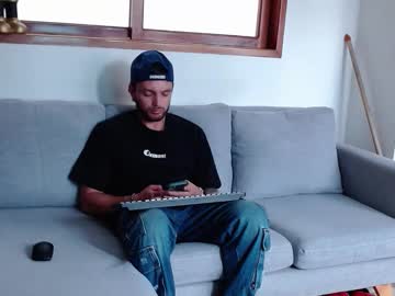 Teddyelbellaquito Chaturbate stream image from February 20, 2026