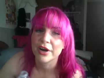 Sweetnsweatypeaches Chaturbate stream image from February 20, 2026