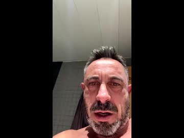 Javiercerrob Chaturbate stream image from February 20, 2026