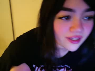 Annatigarr Chaturbate stream image from February 21, 2026