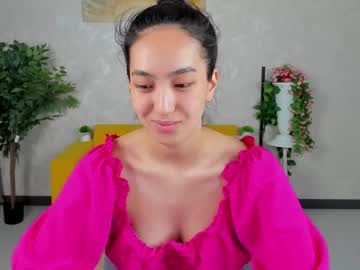 Yummy_Lamii Chaturbate stream image from February 21, 2026