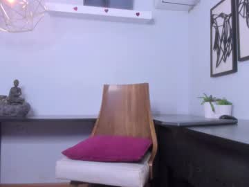 Ambber_Lux Chaturbate stream image from February 21, 2026