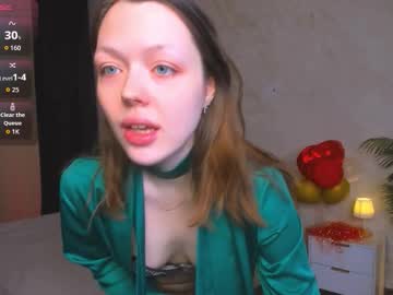 Lunarlily7 Chaturbate stream image from February 21, 2026