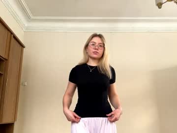 Onitapotsander Chaturbate stream image from February 21, 2026