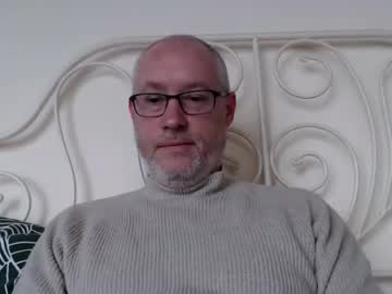 Andyberg8 Chaturbate stream image from February 21, 2026
