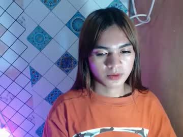 Hoelykarina Chaturbate stream image from February 21, 2026