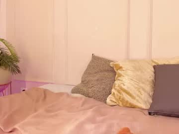 Mariapettit Chaturbate stream image from February 21, 2026