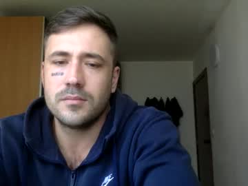 Bbnamelezz Chaturbate stream image from February 21, 2026