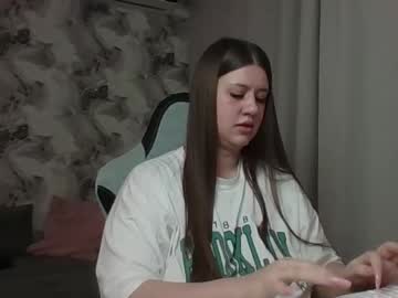 Elisa_Kollin Chaturbate stream image from February 21, 2026