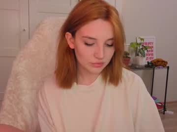 Lunatale Chaturbate stream image from February 21, 2026