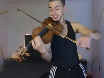 Yo_Zue Chaturbate stream image from February 21, 2026