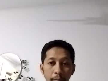 Tweewoons Chaturbate stream image from February 21, 2026
