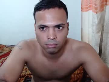 Andresfern Chaturbate stream image from February 21, 2026