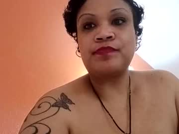 Isabellacloverlove Chaturbate stream image from February 22, 2026