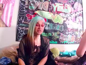 Misswolfyscarlettaz Chaturbate stream image from February 22, 2026