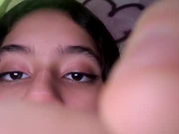 Littl3_Anny Chaturbate stream image from February 22, 2026