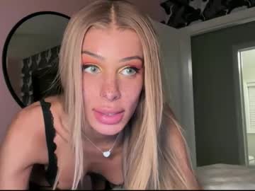 Juliebunny667 Chaturbate stream image from February 22, 2026